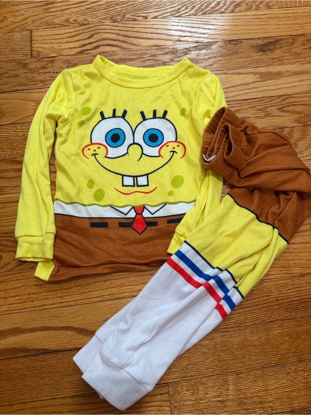 Toddler Boy SpongeBob Pajamas 5T (Brand New Run A Little Small)